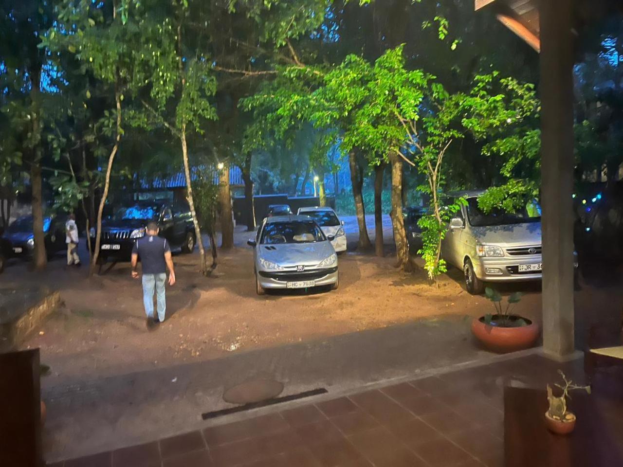 Ehalagala Lake Resort Sigiriya Exteriör bild