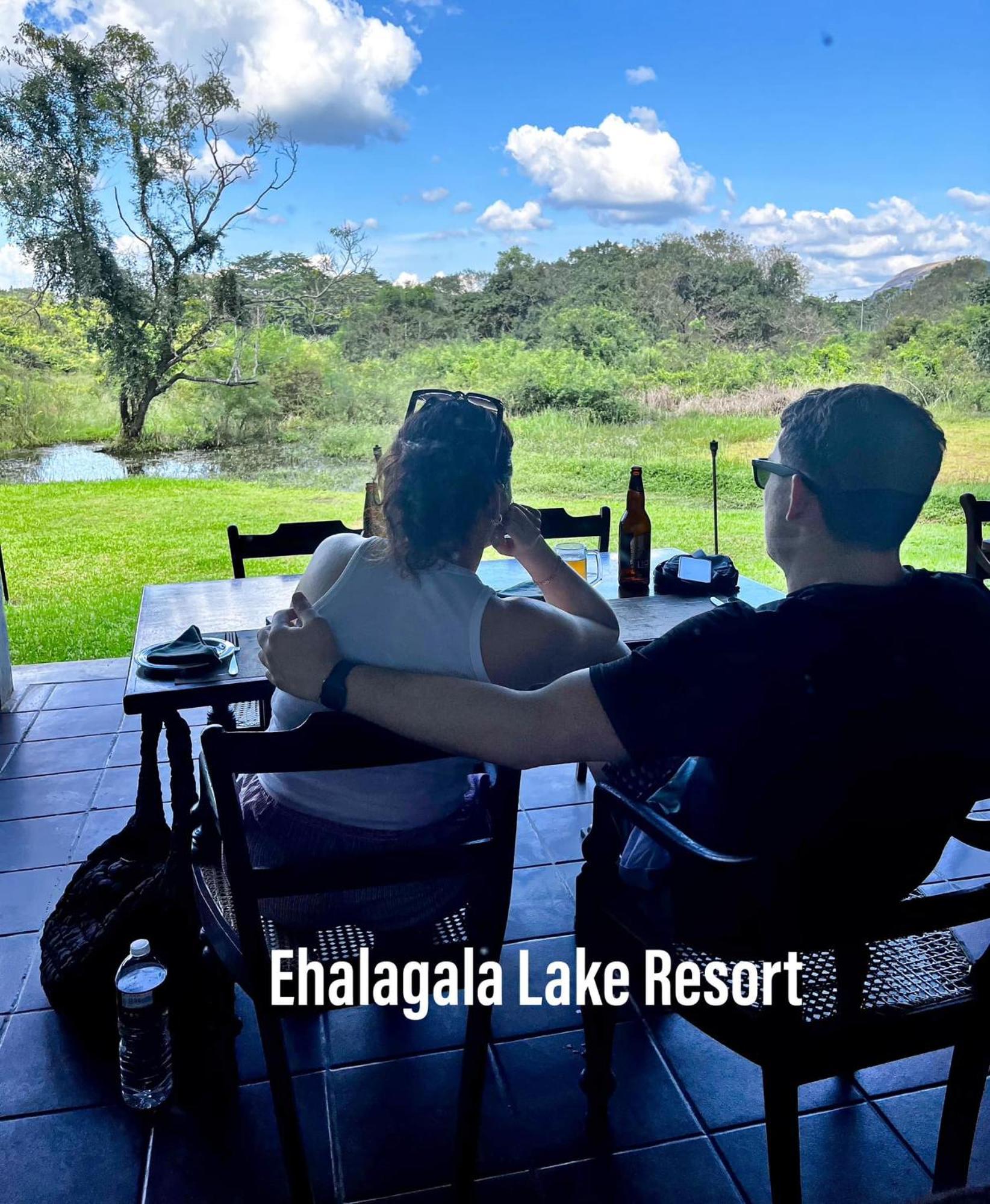 Ehalagala Lake Resort Sigiriya Exteriör bild